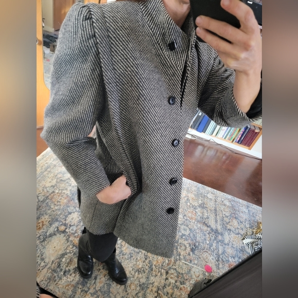 Wool dress coat - Picture 2 of 16